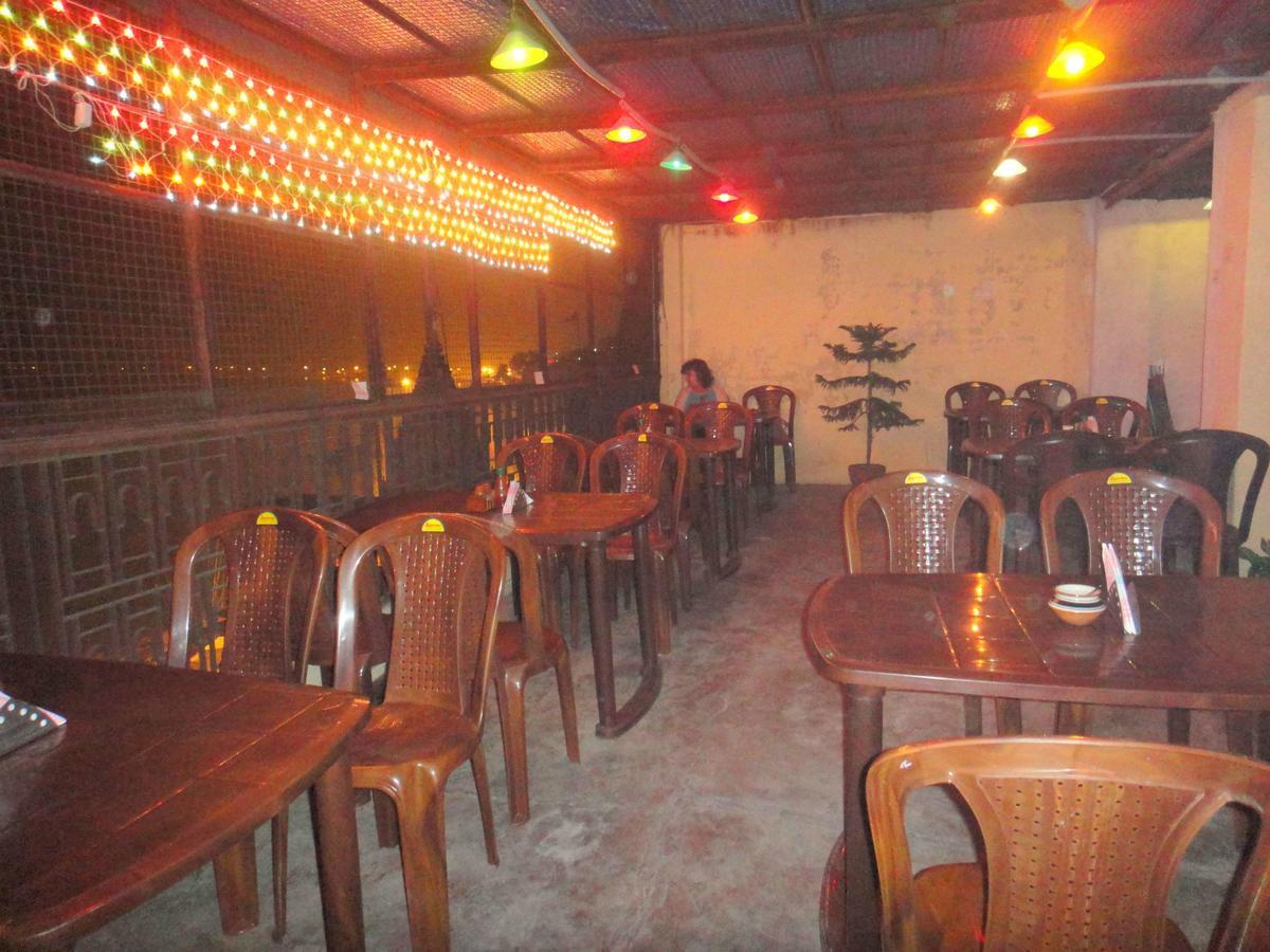 Scindhia Guest House Varanasi Esterno foto