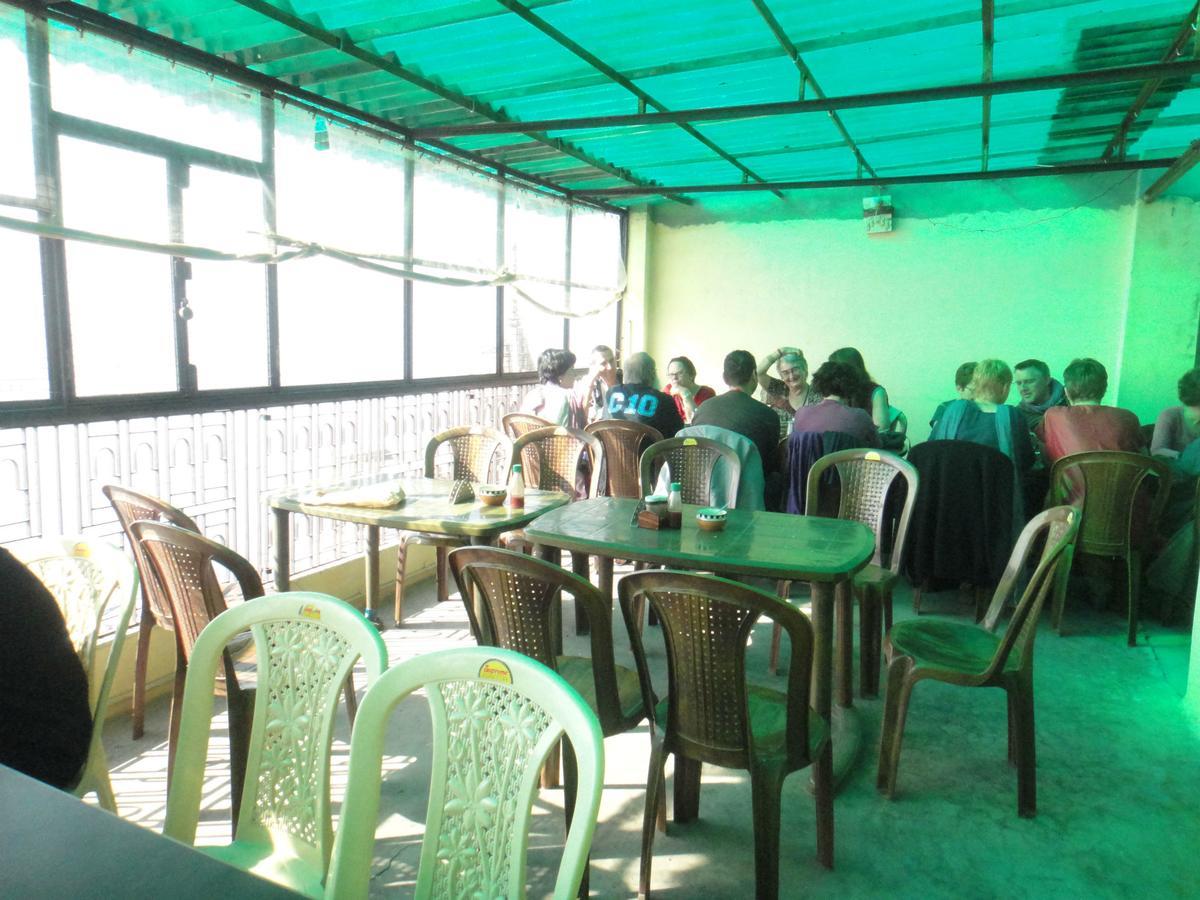 Scindhia Guest House Varanasi Esterno foto