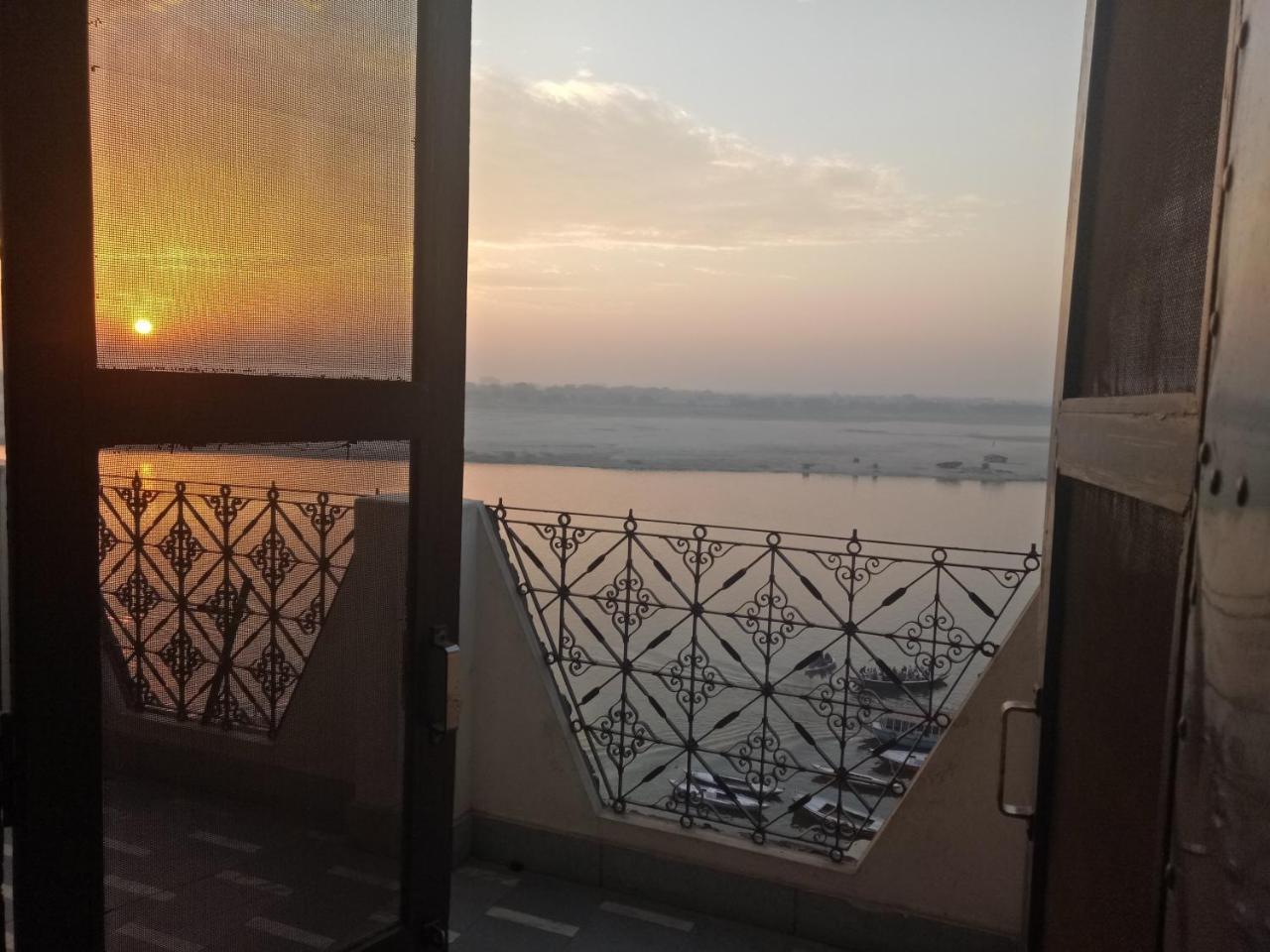 Scindhia Guest House Varanasi Esterno foto